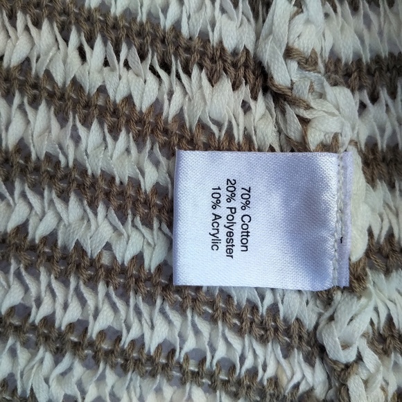 Threads Saks Fifth Avenue Vest Like New M - Picture 6 of 6